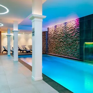 Otel Corendon New-west, A Tribute Portfolio